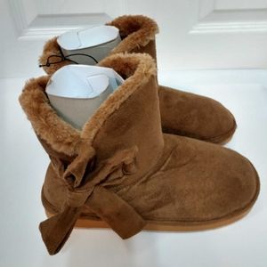 NEW Sunville Women's Booties Brown Size 6